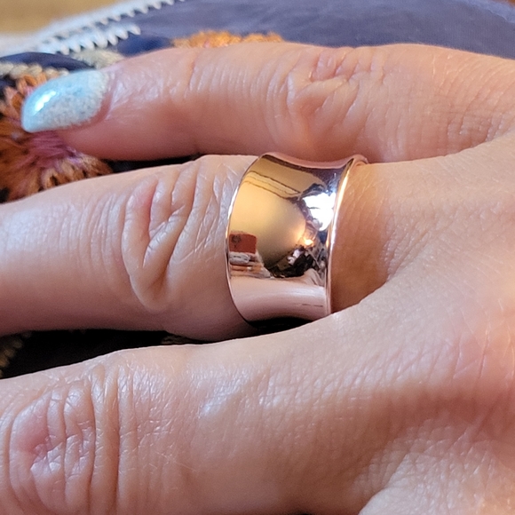 Elegant Rose Gold Wide Band Cuff Ring - Picture 6 of 7